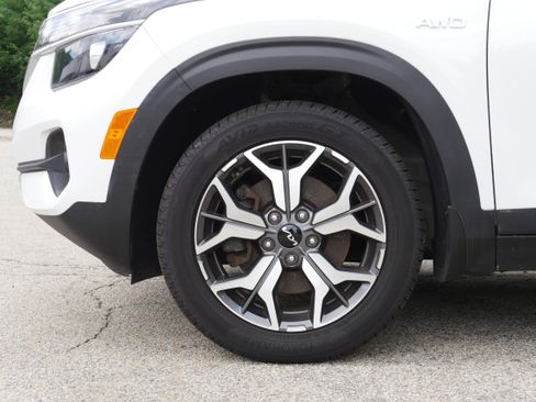 Certified 2022 Kia Seltos EX AWD/4WD image 11