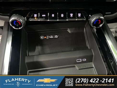 New 2026 Chevrolet Tahoe High Country w/ Sun And Tow Package AWD/4WD image 31