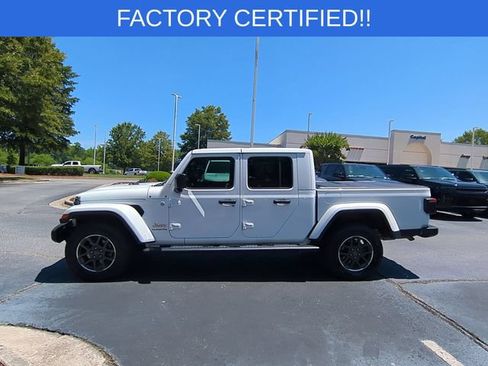Used 2021 Jeep Gladiator Overland w/ Popular Equipment Package AWD/4WD image 2