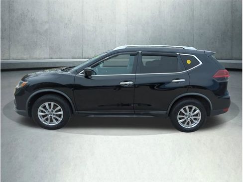 Used 2018 Nissan Rogue SV AWD/4WD image 2