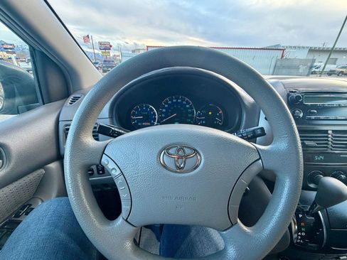 Used 2006 Toyota Sienna LE FWD image 27