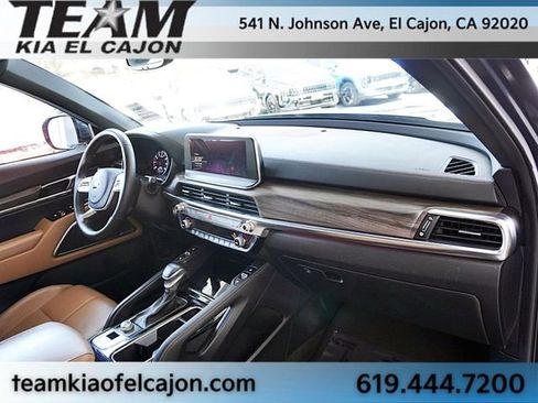 Certified 2021 Kia Telluride SX w/ Towing Package FWD image 11