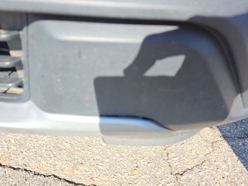 Used 2018 Ford Explorer XLT w/ Equipment Group 202A image 15