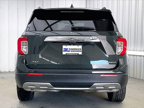 Used 2023 Ford Explorer XLT w/ Equipment Group 202A image 4