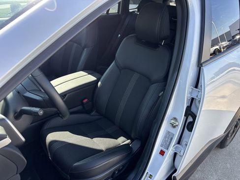 Certified 2025 MAZDA CX-50 AWD 2.5 S w/ Preferred Package image 18