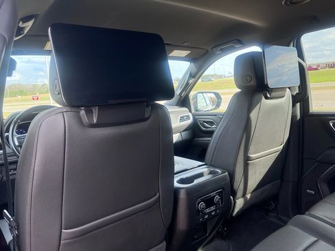 Used 2022 Chevrolet Tahoe RST w/ Sport Performance Package image 19