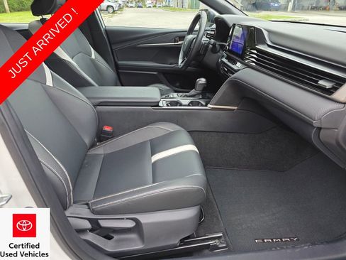 Certified 2025 Toyota Camry SE w/ Convenience Package image 14