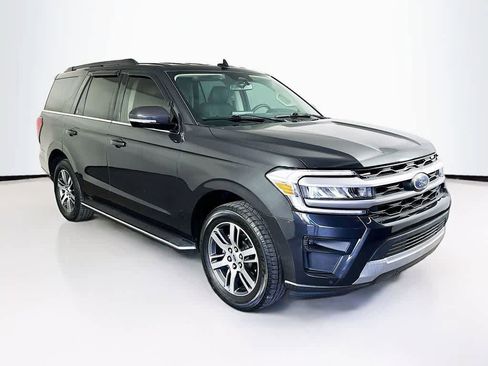 Certified 2022 Ford Expedition XLT image 24