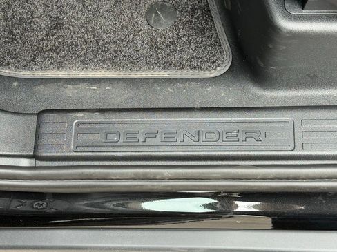 New 2026 Land Rover Defender 130 X-Dynamic SE AWD/4WD image 13