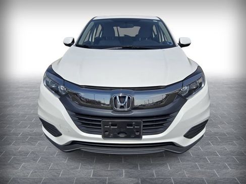 Used 2022 Honda HR-V LX image 2