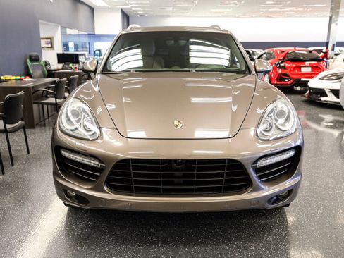 Used 2011 Porsche Cayenne Turbo w/ Premium Pkg Plus image 3