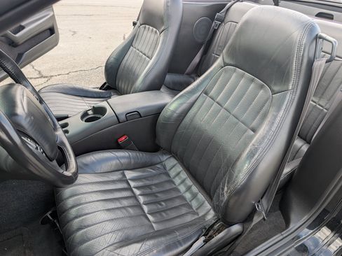 Used 2001 Chevrolet Camaro Z28 w/ SS Performance/Appearance Pkg image 63