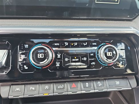 Certified 2023 GMC Sierra 1500 Denali image 19