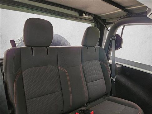 Used 2019 Jeep Wrangler Rubicon AWD/4WD image 22
