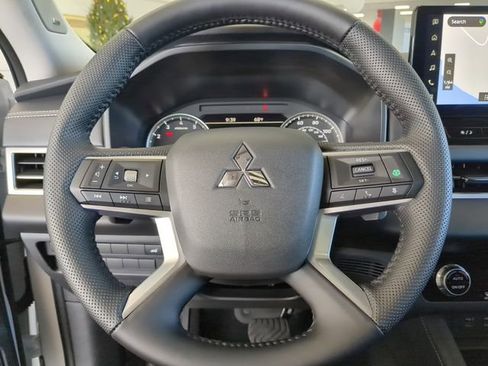 New 2025 Mitsubishi Outlander Trail Edition image 34