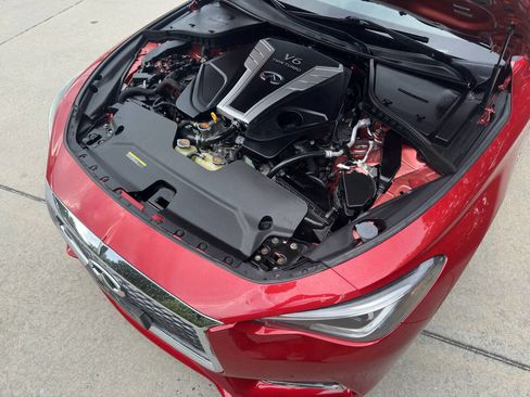 Used 2018 INFINITI Q60 Red Sport 400 w/ Sensory Package 3.0T Sport image 33