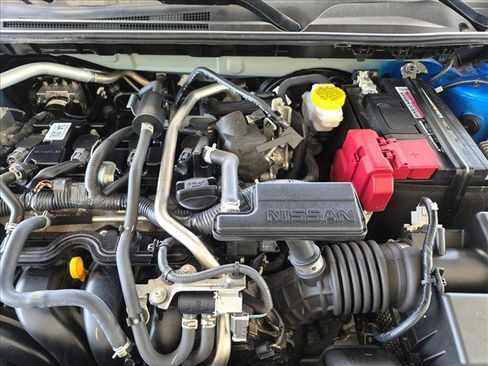 Used 2024 Nissan Sentra SV FWD image 22