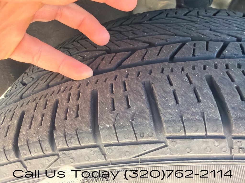 Used 2023 Chevrolet Traverse Premier AWD/4WD image 12