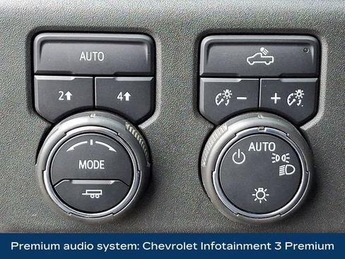 Used 2023 Chevrolet Silverado 1500 LT AWD/4WD image 9