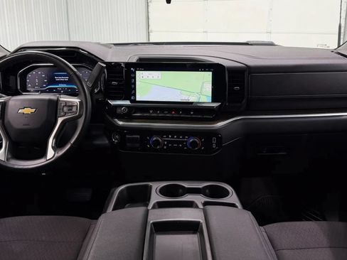 Used 2025 Chevrolet Silverado 2500 LT w/ Convenience Package AWD/4WD image 13