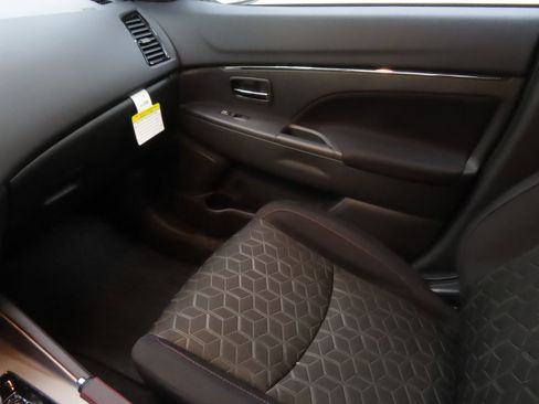 New 2025 Mitsubishi Outlander Sport AWD image 15