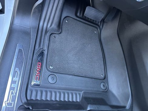 Used 2024 GMC Sierra 2500 AT4 w/ AT4 Premium Plus Package image 31