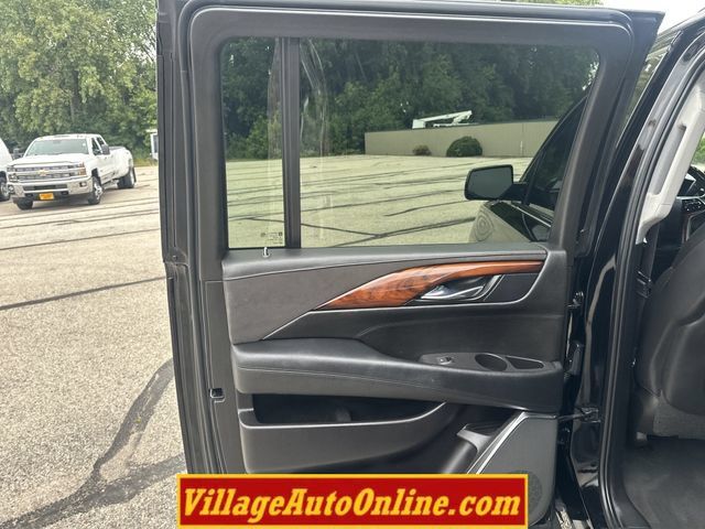 Used 2015 Cadillac Escalade ESV Premium AWD/4WD image 33
