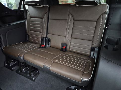 New 2026 GMC Yukon XL Denali Ultimate image 16