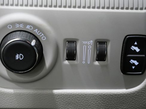 Used 2022 Jeep Wagoneer Series III w/ Premium Group I image 14