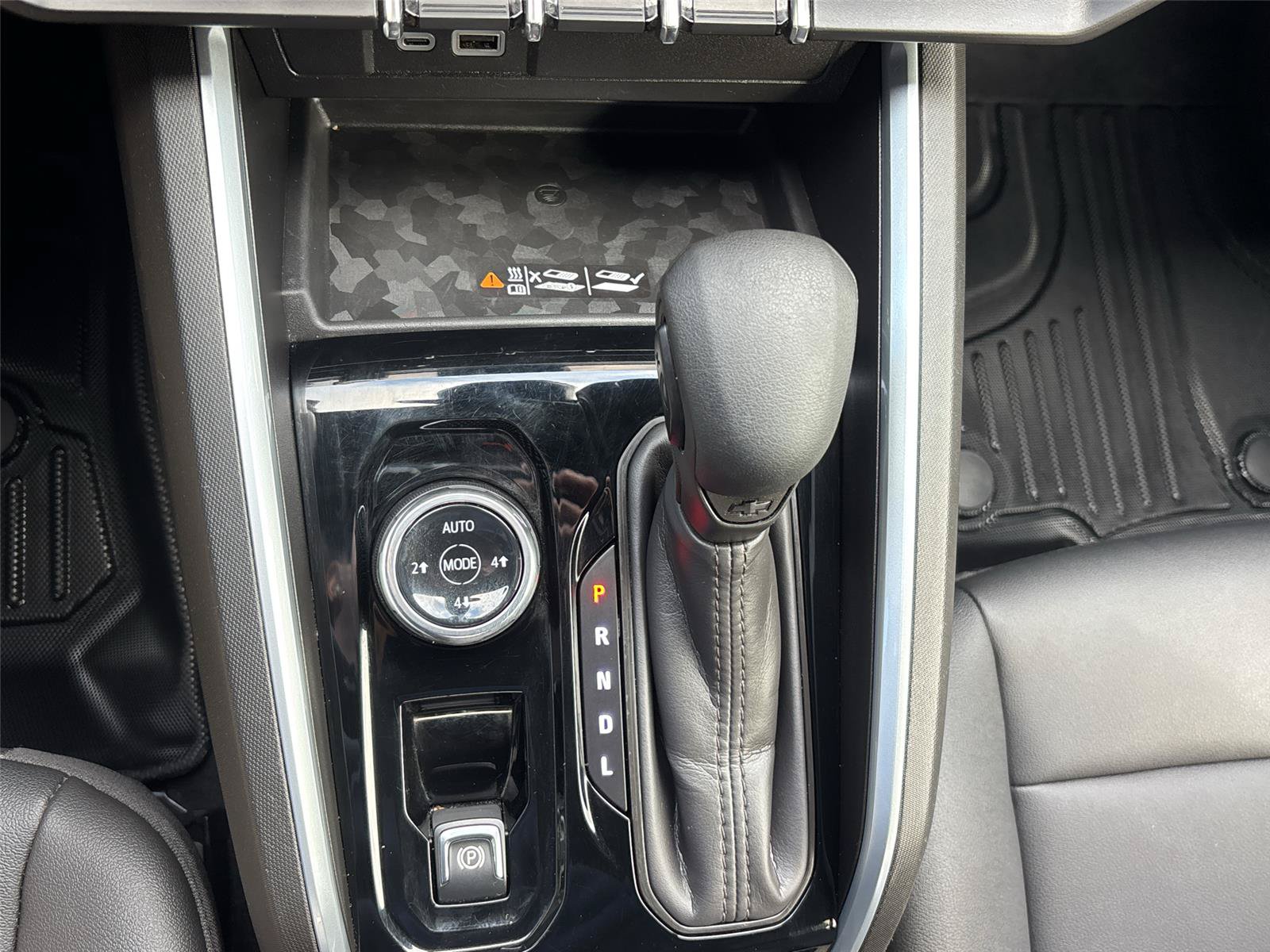 Used 2026 Chevrolet Colorado Trail Boss AWD/4WD image 14