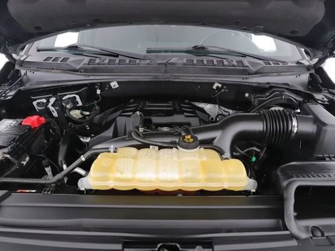 Used 2018 Ford F150 XLT w/ Equipment Group 302A Luxury AWD/4WD image 15