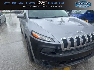 Used 2018 Jeep Cherokee Latitude Plus image 1