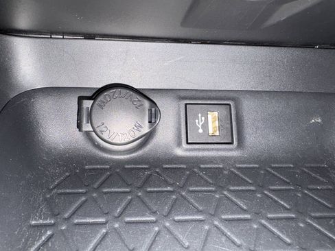 Used 2024 Toyota RAV4 LE AWD/4WD image 25