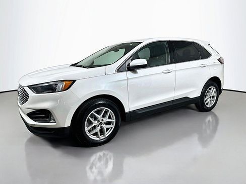Used 2023 Ford Edge SEL w/ Convenience Package AWD/4WD image 3