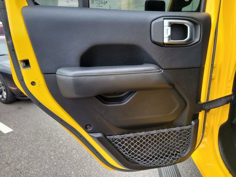 Certified 2019 Jeep Wrangler Unlimited Sahara AWD/4WD image 13