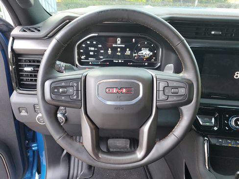 Used 2024 GMC Sierra 1500 AT4 w/ Technology Package AWD/4WD image 21