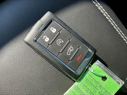 New 2025 Jeep Grand Cherokee Altitude image 31