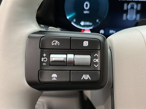Certified 2026 Hyundai Palisade Limited AWD/4WD image 33