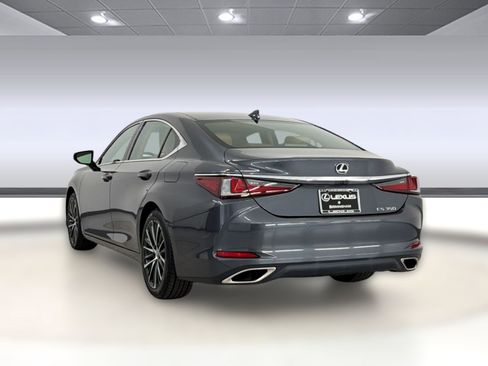 Certified 2024 Lexus ES 350 w/ Premium Package FWD image 3
