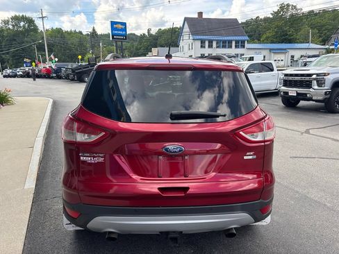 Used 2015 Ford Escape SE w/ Equipment Group 201A AWD/4WD image 8