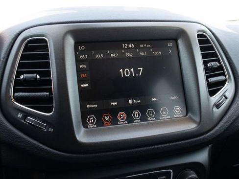 Used 2021 Jeep Compass Trailhawk AWD/4WD image 29