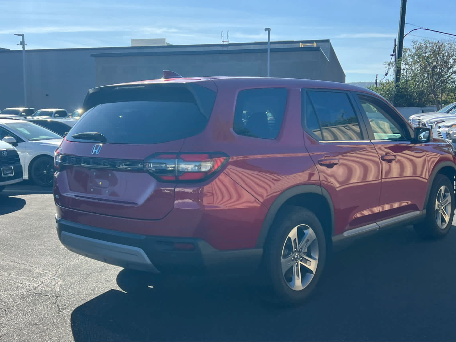 Used 2025 Honda Pilot EX-L image 4