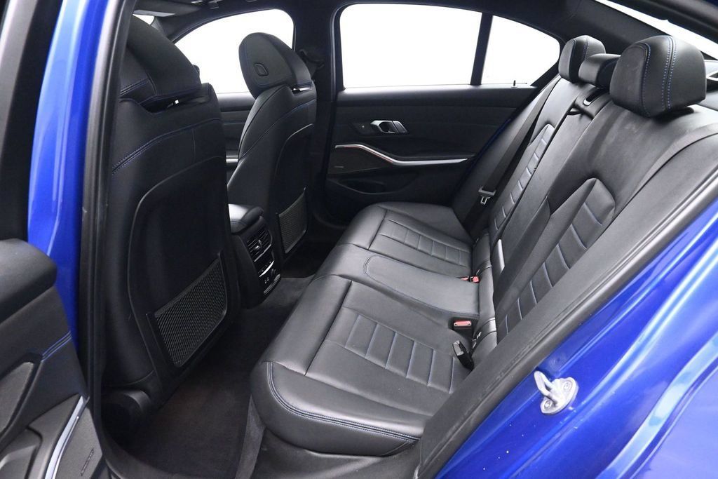 Used 2020 BMW 330i xDrive Sedan w/ M Sport Package AWD/4WD image 14