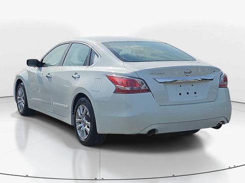 Used 2015 Nissan Altima 2.5 S w/ Power Driver Seat Package FWD image 8