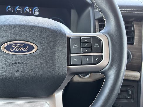 Used 2024 Ford Expedition Limited AWD/4WD image 39