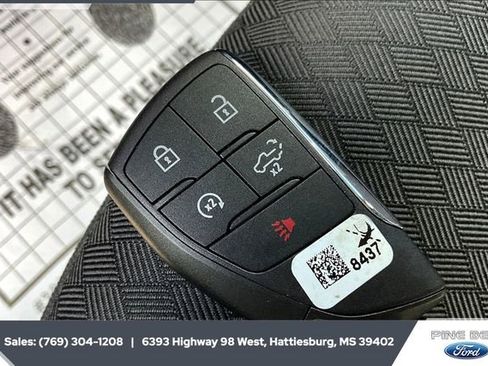 Used 2024 Chevrolet Silverado 1500 LT image 9