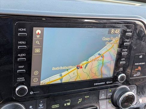 Used 2020 Toyota Highlander XLE FWD image 13