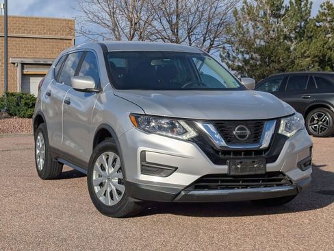 Used 2018 Nissan Rogue S image 20