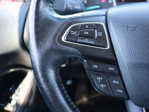 Used 2019 Ford EcoSport SE w/ SE Convenience Package image 20