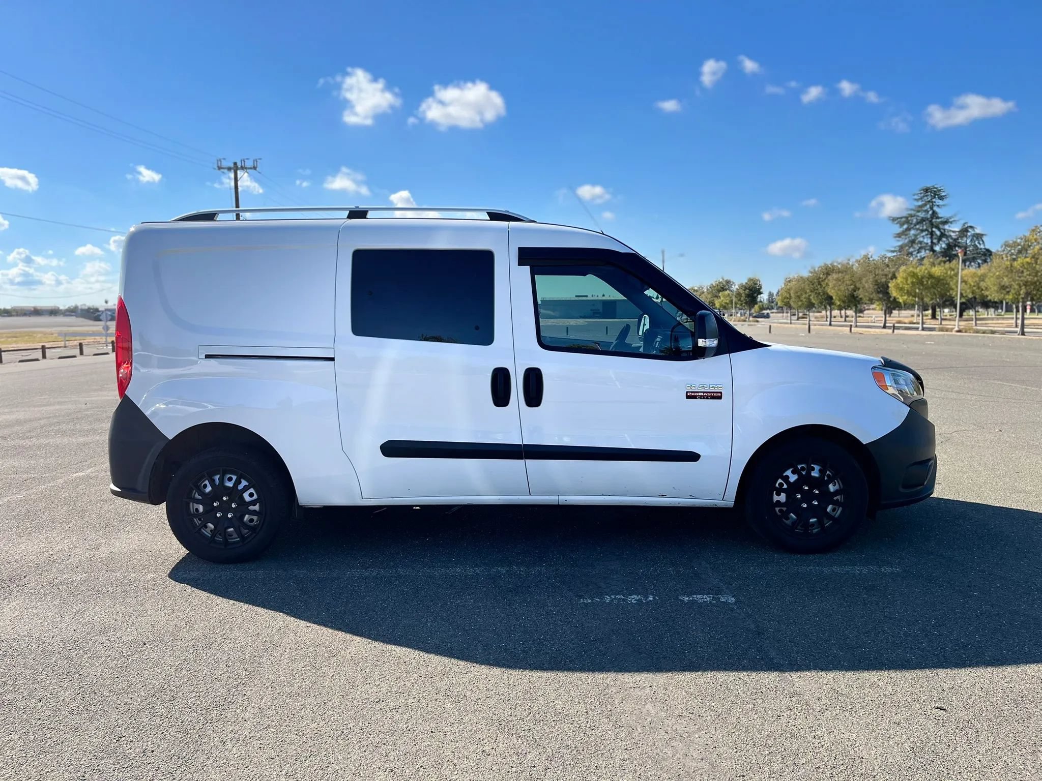 Used 2021 RAM ProMaster City Tradesman FWD image 4